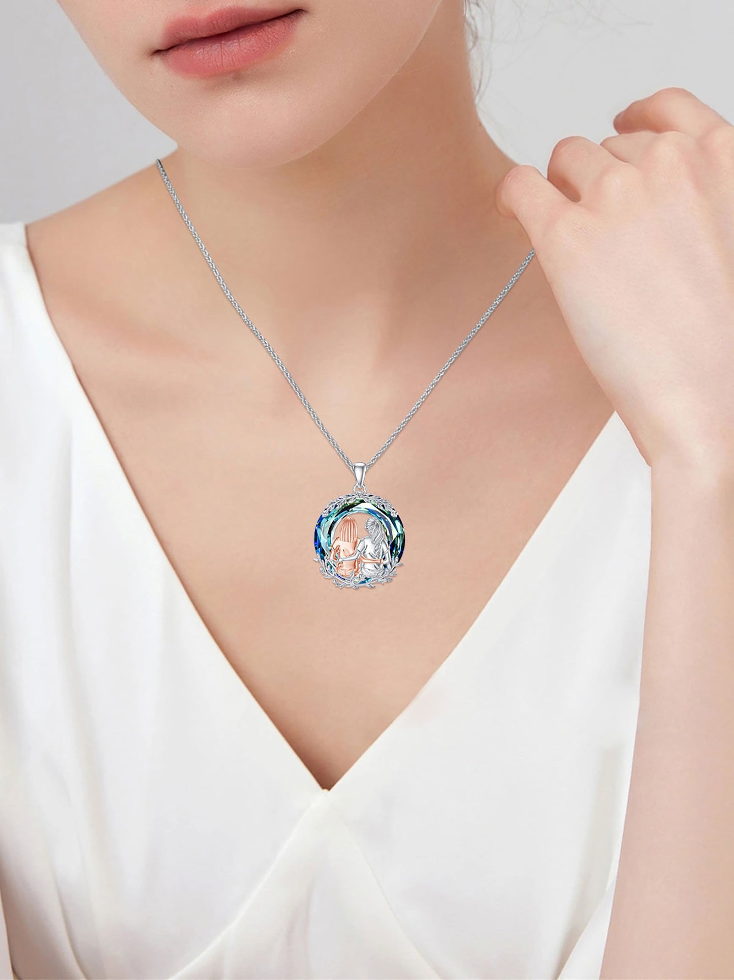 Valentines Day Gifts for Sister Sterling Silver Two Sister Sit and Hug Necklaces with Circle Blue Crystal Sister Birthday Valentines Day Gifts for Women